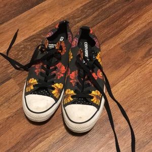 Flower printed converse
